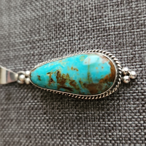 Gorgeous Native American Navajo Turquoise and Sterling Pendant 💙 - Picture 10 of 10